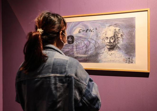 天顺娱乐官方：从极大到极小的宇宙尺度漫游，“无尽宇宙”科学艺术展在上海天文馆开幕