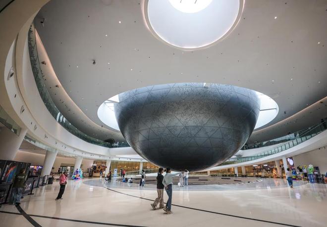 天顺娱乐官方：从极大到极小的宇宙尺度漫游，“无尽宇宙”科学艺术展在上海天文馆开幕